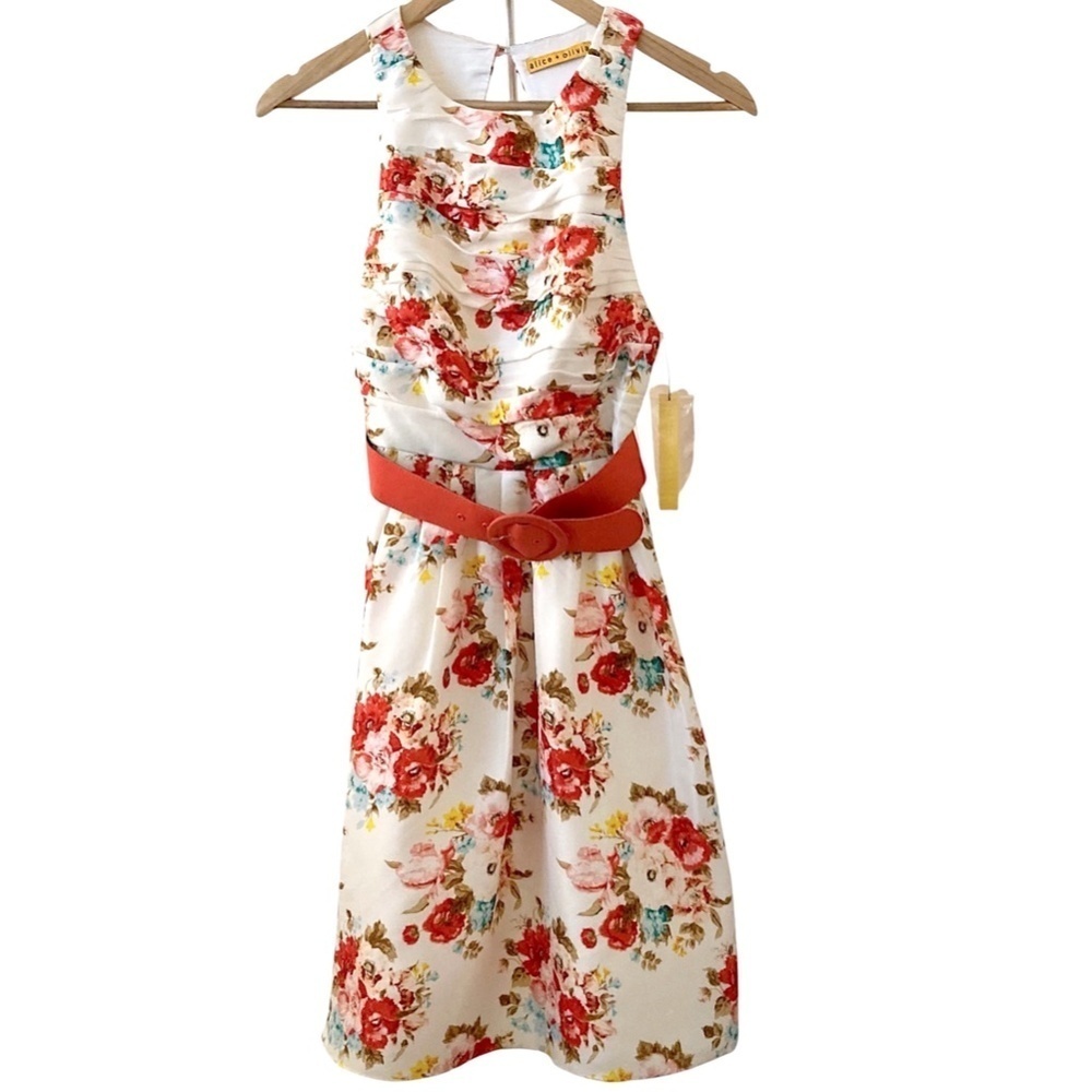 ALICE + OLIVIA Amberly Sleeveless Floral Keyhole Back Belted Fit & Flare Dress - Picture 6 of 13